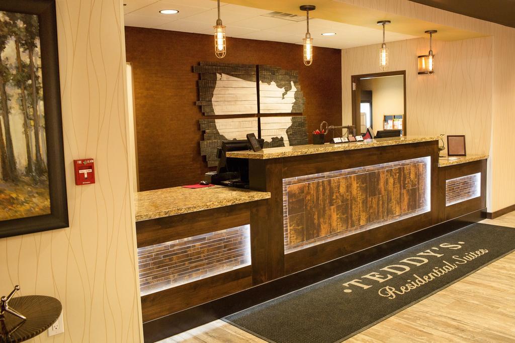 Teddy'S Residential Suites Watford City Экстерьер фото